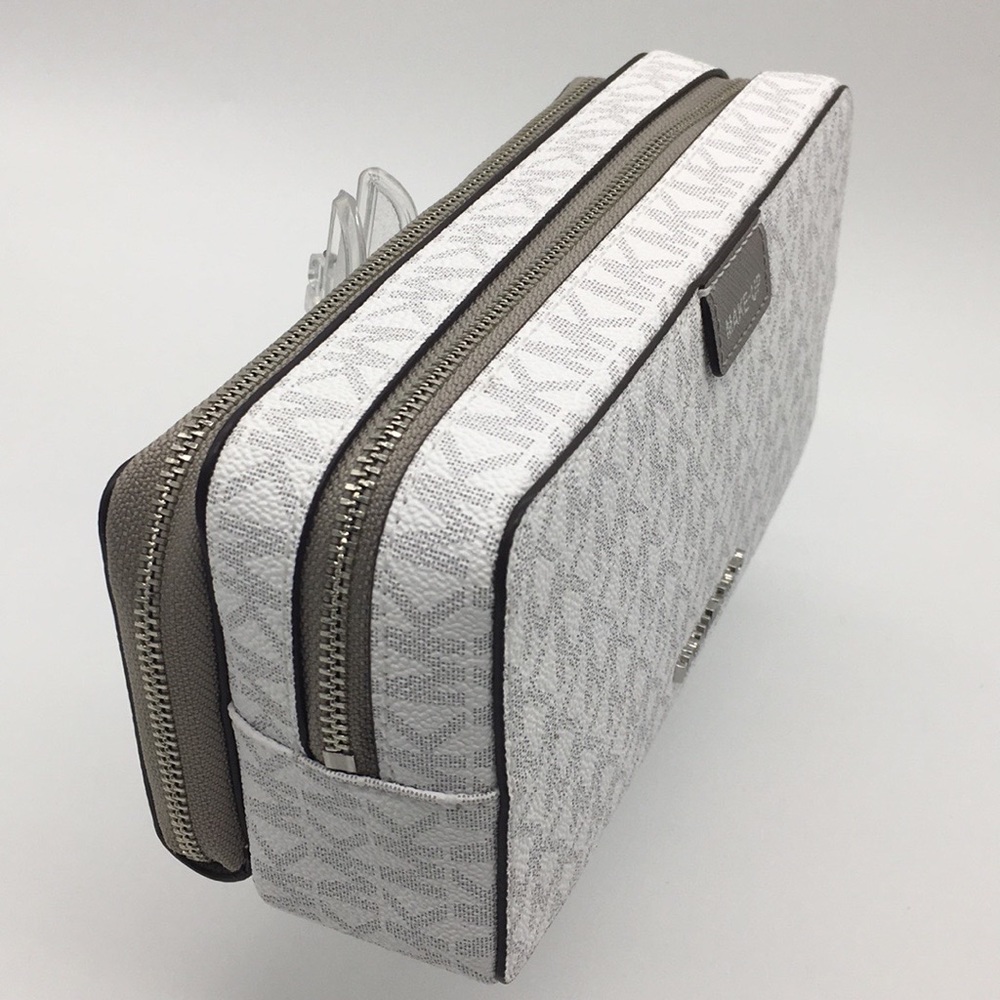 Michael Kors Jet Set Travel LG DBL ZIP TRV POUCH - Picture 9 of 12